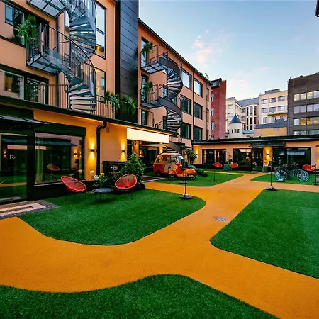 F6, An Ascend Collection Hotel