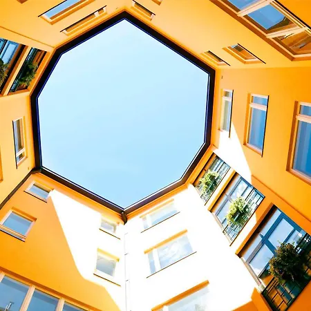 Hotel F6, An Ascend Collection