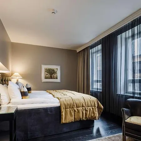F6, Ascend Collection Hotel