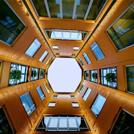 F6, An Ascend Collection Ξενοδοχείο 3*