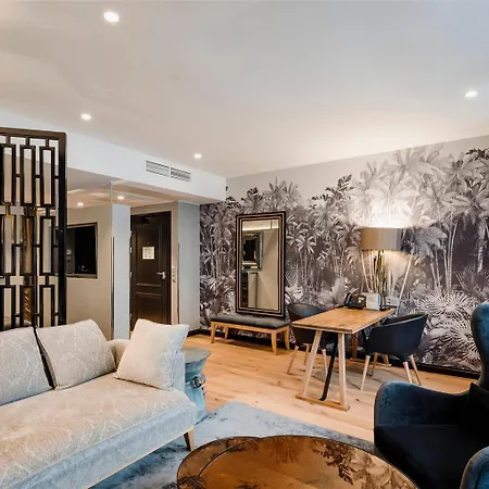 F6, An Ascend Collection 헬싱키