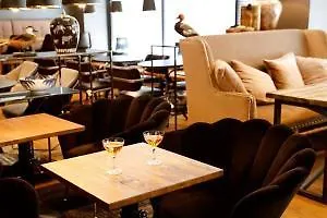 F6, An Ascend Collection 3*