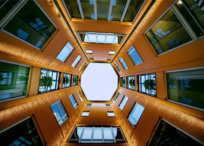 F6, An Ascend Collection 호텔 3*