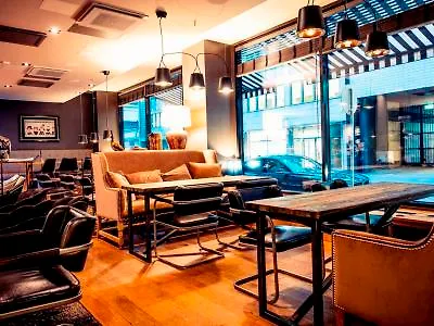 F6, Ascend Collection 3* Helsinki